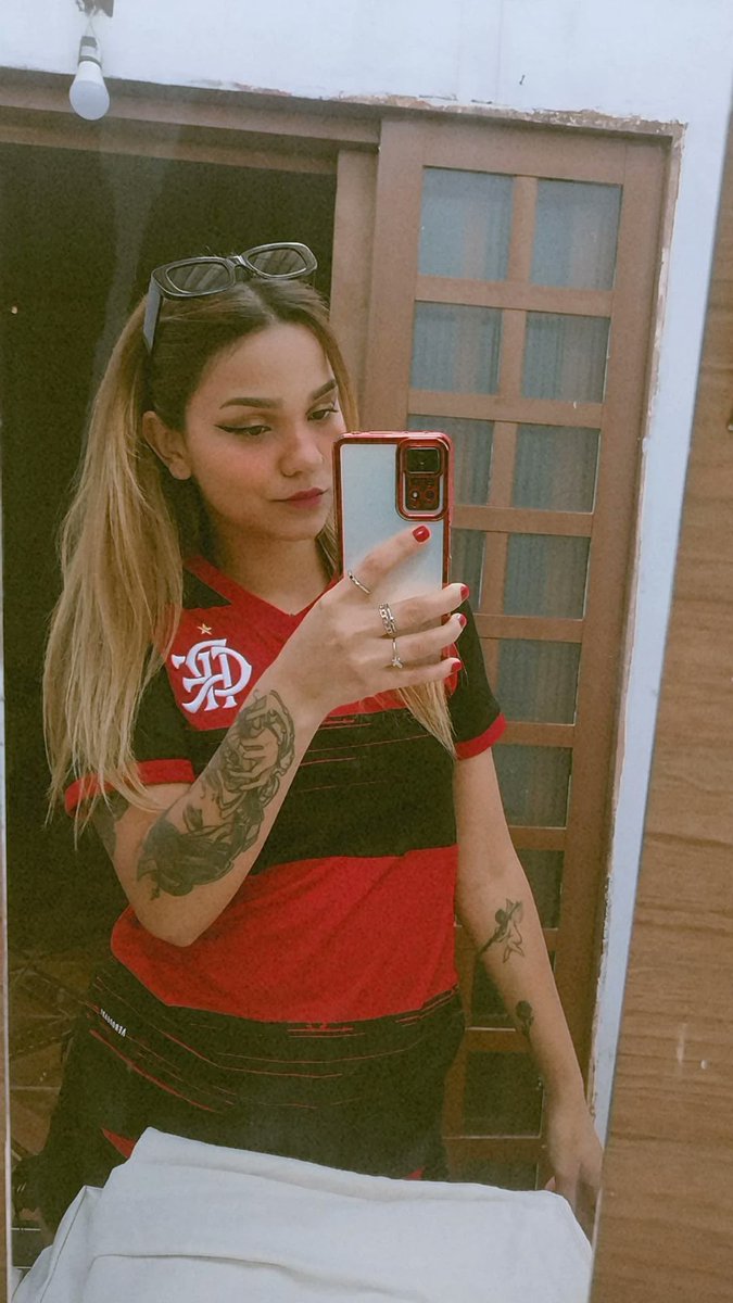 karinypsz's tweet photo. quisera ser imortal para viver a glória eterna do Flamengo.

15/11 dia do Maior, te amo pra sempre https://t.co/FStSSgBuiw