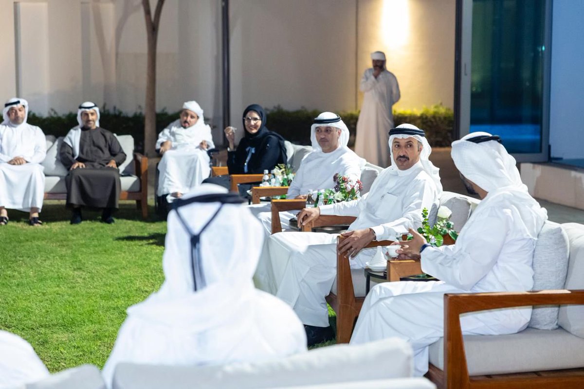 monaaaljaber's tweet photo. تشرفت بحضور مأدبة العشاء التي أقامها سعادة فهد محمد بن كردوس العامري، سفير دولة الإمارات لدى مملكة البحرين على هامش أعمال النسخة السابعة من معرض #البحرين_الدولي_للطيران. https://t.co/pNmSwPLYXp