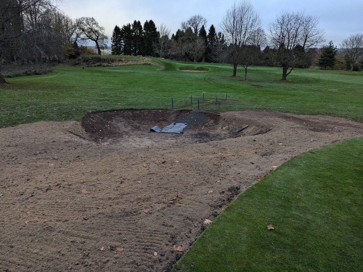 A good start this week, to the 13th bunker project. 

A bit more shaping and then the bunker is ready for turfing. 

Great work by the greenstaff.