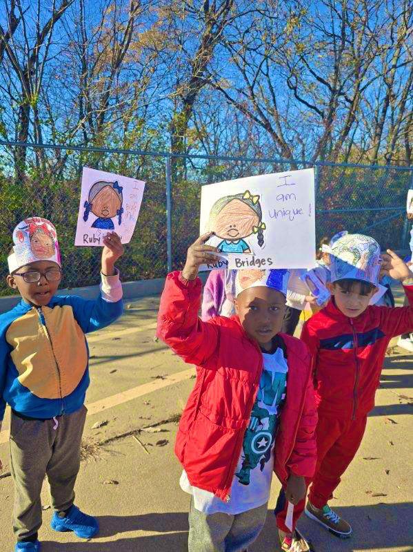 silvercityKCK's tweet photo. Ruby Bridges has made an impact on our STARs β¨ β¨ #RubyBridgesWalktoSchoolDay β¨ We are so appreciative to have our @KCKPSHR and @kckps_esl Multilingual Teams for coming out to walk in unity with us #AllAreWelcome https://t.co/9nzDskgGkd