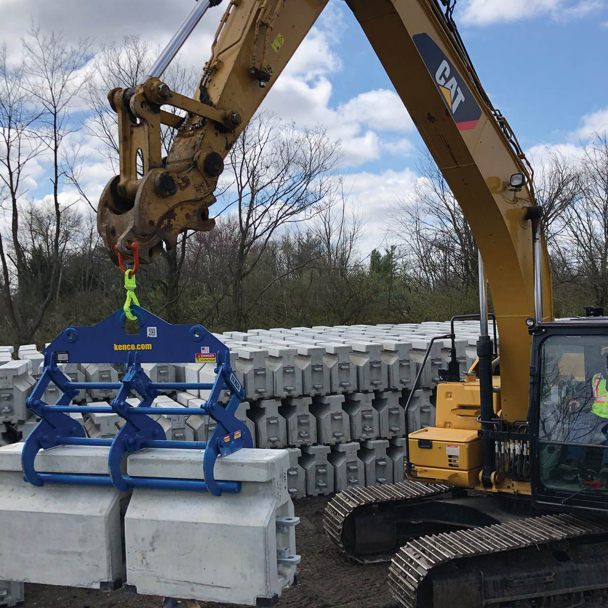 KencoAttachment's tweet photo. Many of our #precasters use #zipperwalls such as these. However, one of the most cumbersome tasks is moving them around the yard. We offer this solution and honestly, you're gonna love it. https://t.co/YWe88MiIlr