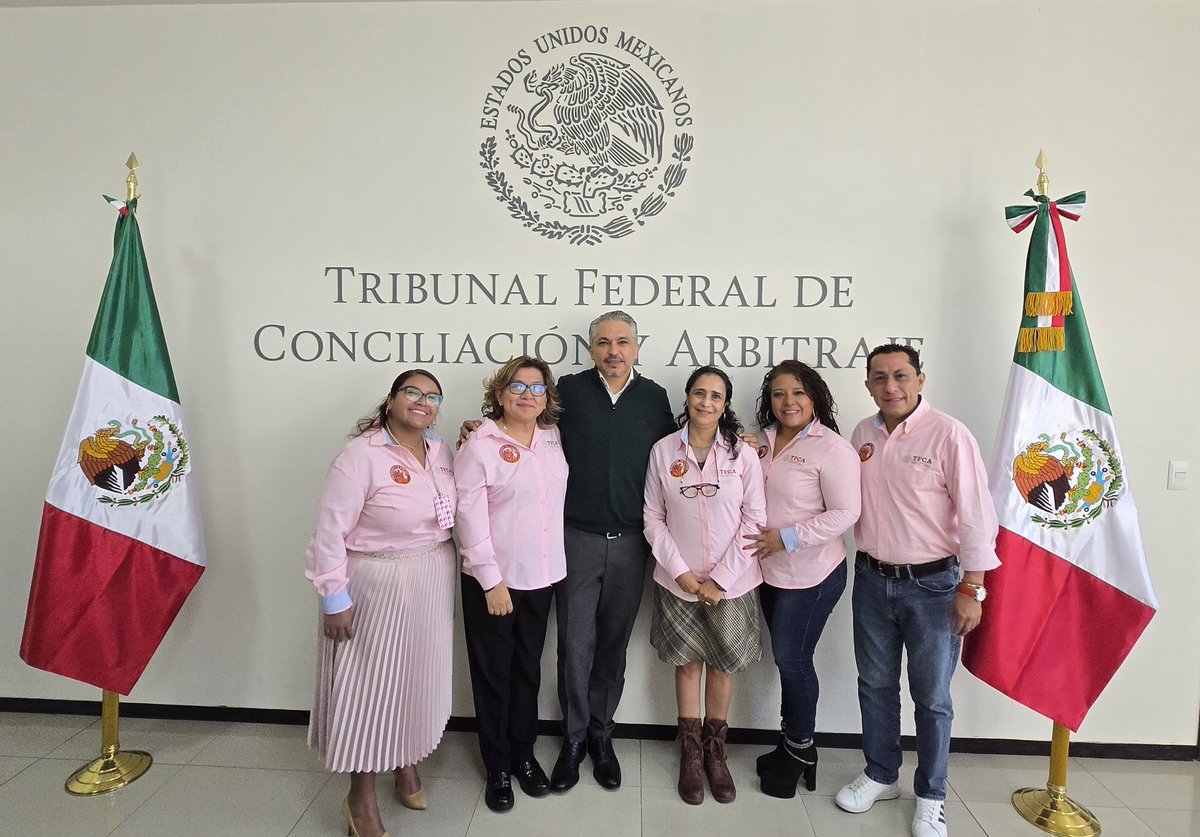 En el <a href="/TFCA_mx/">Tribunal Federal de Conciliación y Arbitraje</a> estamos comprometidos con la protección y garantía de los #DerechosHumanosLaborales. Este viernes, el Magistrado Presidente <a href="/Luis_diazdeleon/">José Luis Rodríguez Díaz de León</a> sostuvo una reunión con Sandra Lozano Bernal, Secretaria General del <a href="/SindicatoTfca/">⭐️</a> <a href="/GobiernoMX/">Gobierno de México</a>
<a href="/SEGOB_mx/">Gobernación</a>
 #JusticiaLaboral
