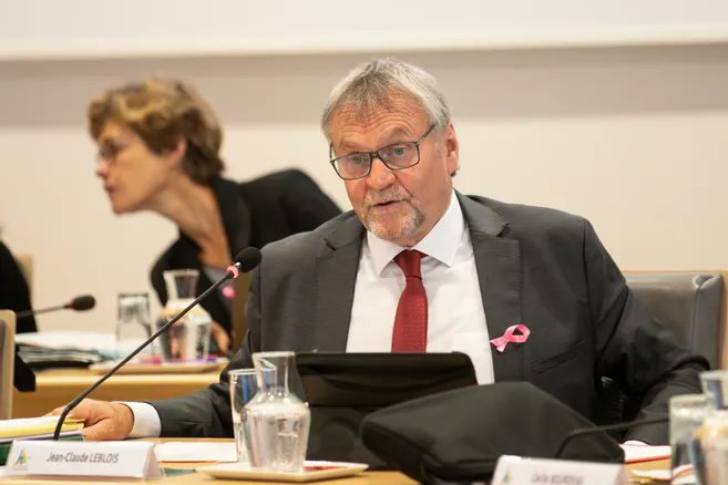 "Les réponses ne sont pas à la hauteur de l'enjeu" : le président du Conseil départemental de la #HauteVienne <a href="/LebloisJC/">Jean-Claude Leblois</a>  réagit au discours de <a href="/MichelBarnier/">Michel Barnier</a> 

lepopulaire.fr/limoges-87000/…