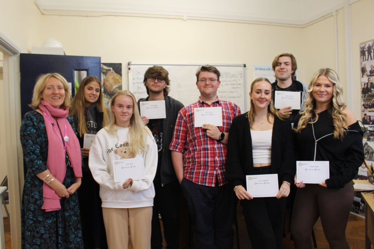 In addition to the event yesterday students were presented with stars of EN awards to thank them for their hard work towards the conference!