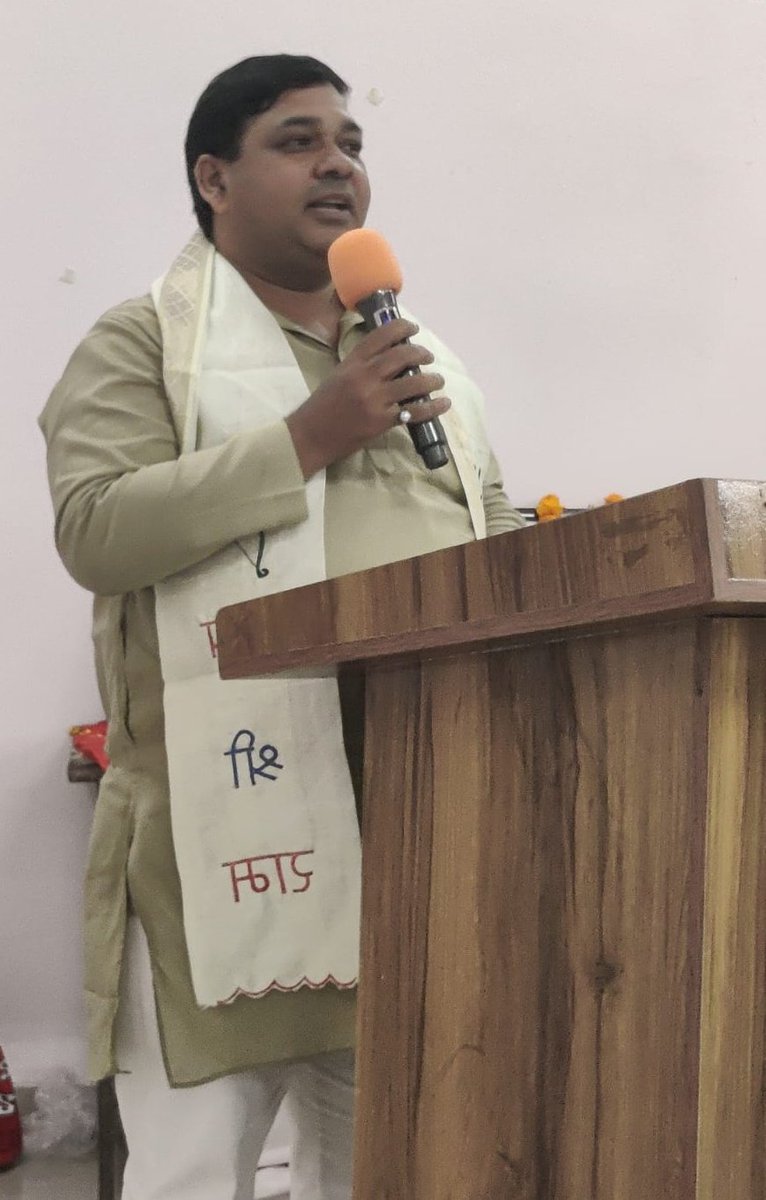 Mukesh Chauhan BJP ( मोदी का परिवार ) tweet media