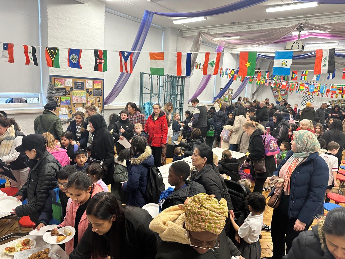 Woodhill Primary School (@woodhillsch) on Twitter photo 🌍🍴 Our World Café event was a huge success! Each class showcased amazing food projects. Families donated delicious dishes from around the world—thank you! 🌟 Pupils in traditional clothing made it even more special. A true celebration of community! #SchoolCommunity <a href="/IPAT_Edu/">The Inspire Partnership</a> 🌍🍴 Our World Café event was a huge success! Each class showcased amazing food projects. Families donated delicious dishes from around the world—thank you! 🌟 Pupils in traditional clothing made it even more special. A true celebration of community! #SchoolCommunity <a href="/IPAT_Edu/">The Inspire Partnership</a>