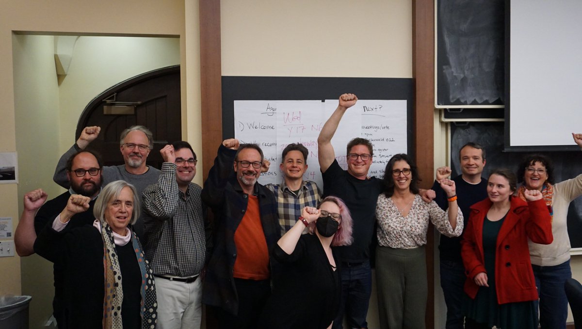 Non-tenure track faculty just wrapped up bargaining with a contract that has major wins and life changing wage increases! Congratulations <a href="/UChi_FacForward/">UChicago Faculty Forward</a>! [Read more: seiu73.org/2024/11/uchica…]