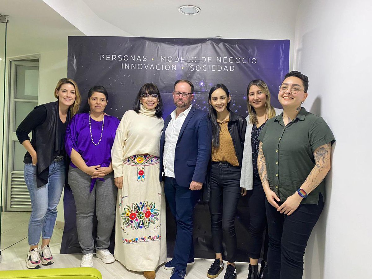 oneinversocial's tweet photo. ✨Visitamos @infocreame y @EAFIT para presentarle a @eoghanstack los proyectos y las alianzas que impulsan el desarrollo social y económico en nuestro país. 

Conversaciones maravillosas sobre cómo potenciar el ecosistema del emprendimiento social para mejorar la calidad de vida. https://t.co/2TSUNKBJ50