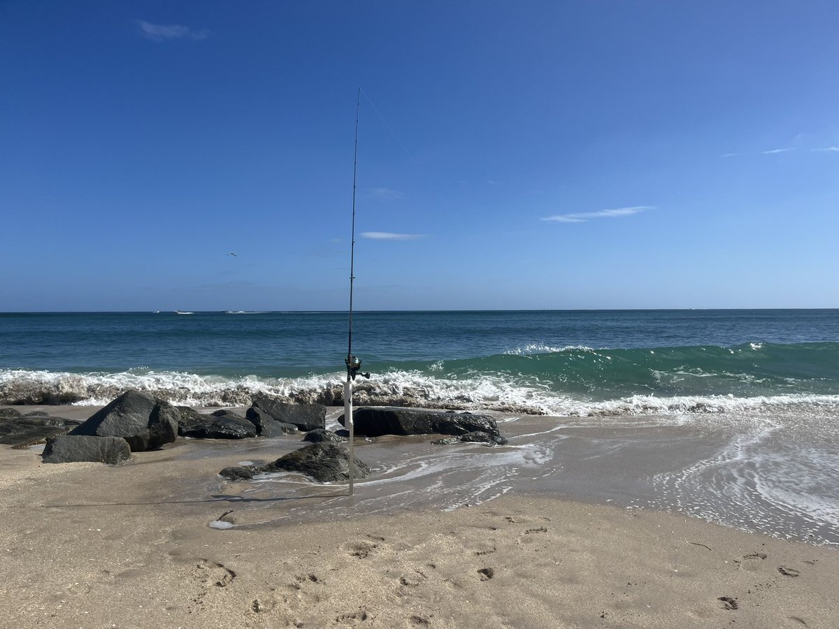 EDPharmThief's tweet photo. Hard to beat being able to do this when you leave a overnight ED shift #lifeisshort #boyntoninlet #pharmacy #jack https://t.co/KVHNCgcZVL