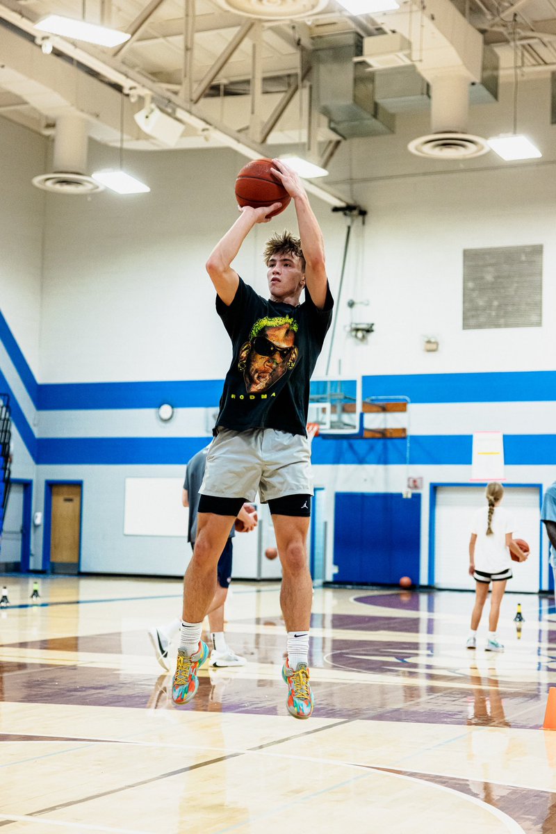 officialbw3rs's tweet image. saving the best for last! senior year… #3 West Bend East high school 5’11 sg ‼️⭐️