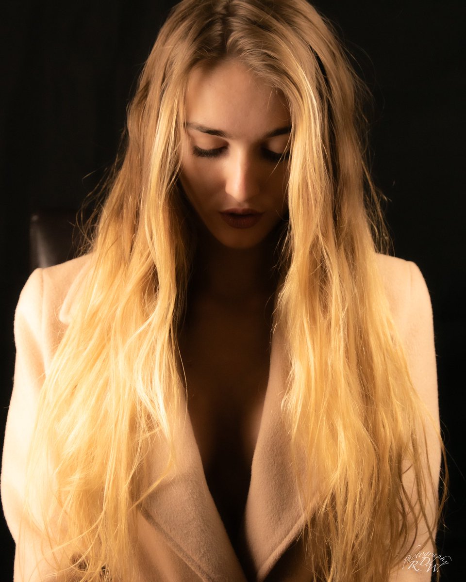 rdwalkerimages's tweet image. Another early shoot, so many modes I worked with at that time I would love to shoot with again.
.
.
In Frame: @morganmelnikova on IG