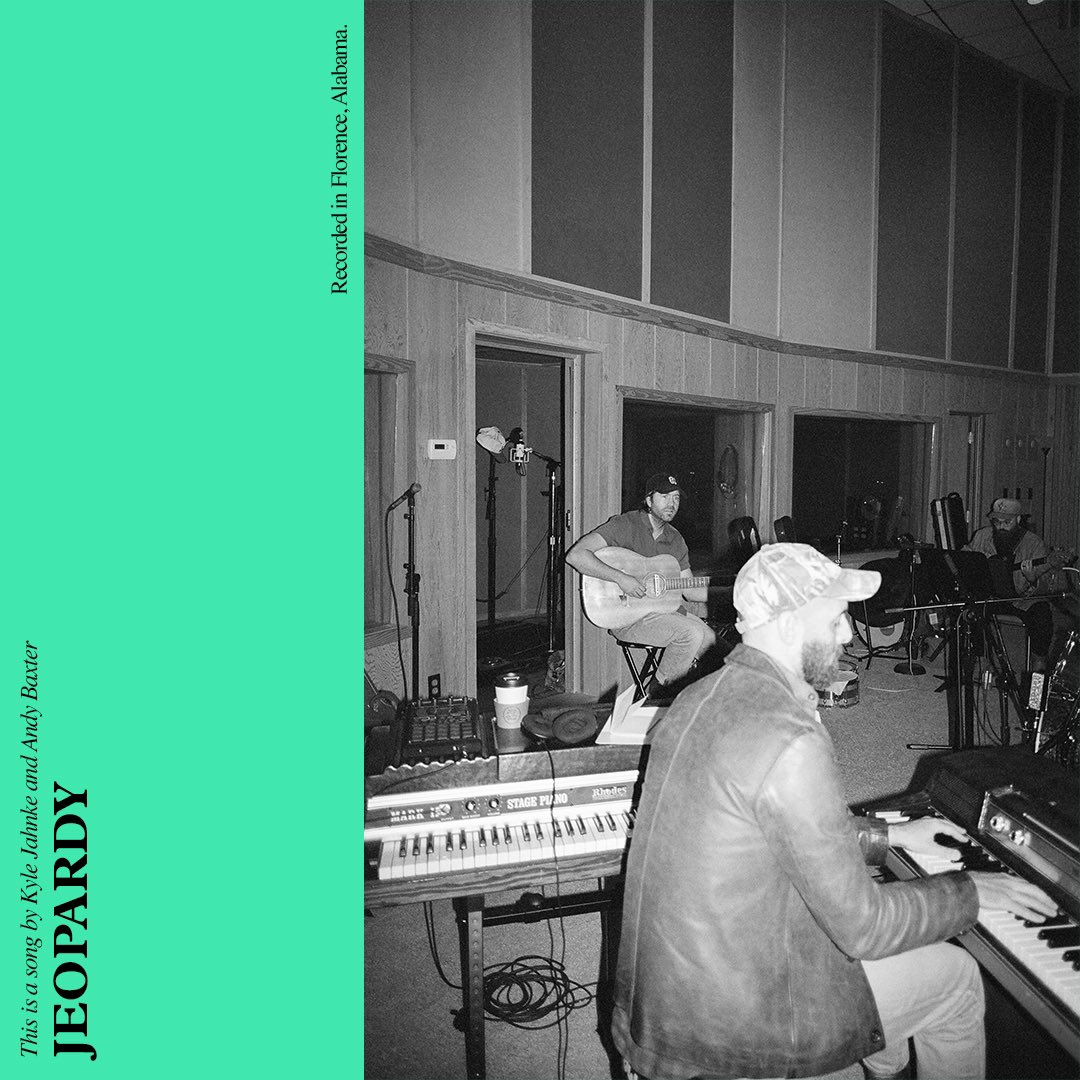 Penny and Sparrow (@pennyandsparrow) on Twitter photo Jeopardy is a song about knowing someone perfectly. Give it a listen if you feel up to it
pennyandsparrow.os.fan Jeopardy is a song about knowing someone perfectly. Give it a listen if you feel up to it
pennyandsparrow.os.fan