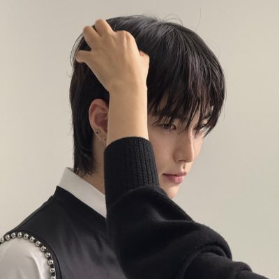 KING-HAN 

RII7E FOREVER
<a href="/SMTOWNGLOBAL/">SMTOWN</a>
<a href="/MnetMAMA/">MAMA AWARDS</a>
#WEWANTSEUNGHANBACKTORIIZE #MAMARespectRII7EStory #SM은_최악_회사다 #홍승한_사랑해

 #NewProfilePic