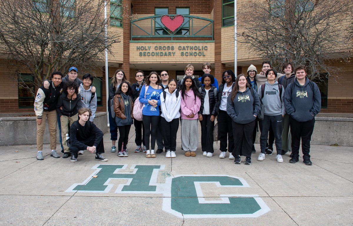 mrsmcdhc's tweet image. SHSM ICT members worked with @KFLAPH on the challenge of how to reduce teenage cell phone, social media use. Lots of great discussions. What an incredible opportunity to work together. Thx Mr. Clarke for leading students through the Innovative, Creativity &amp;amp; Innovation Challenge.