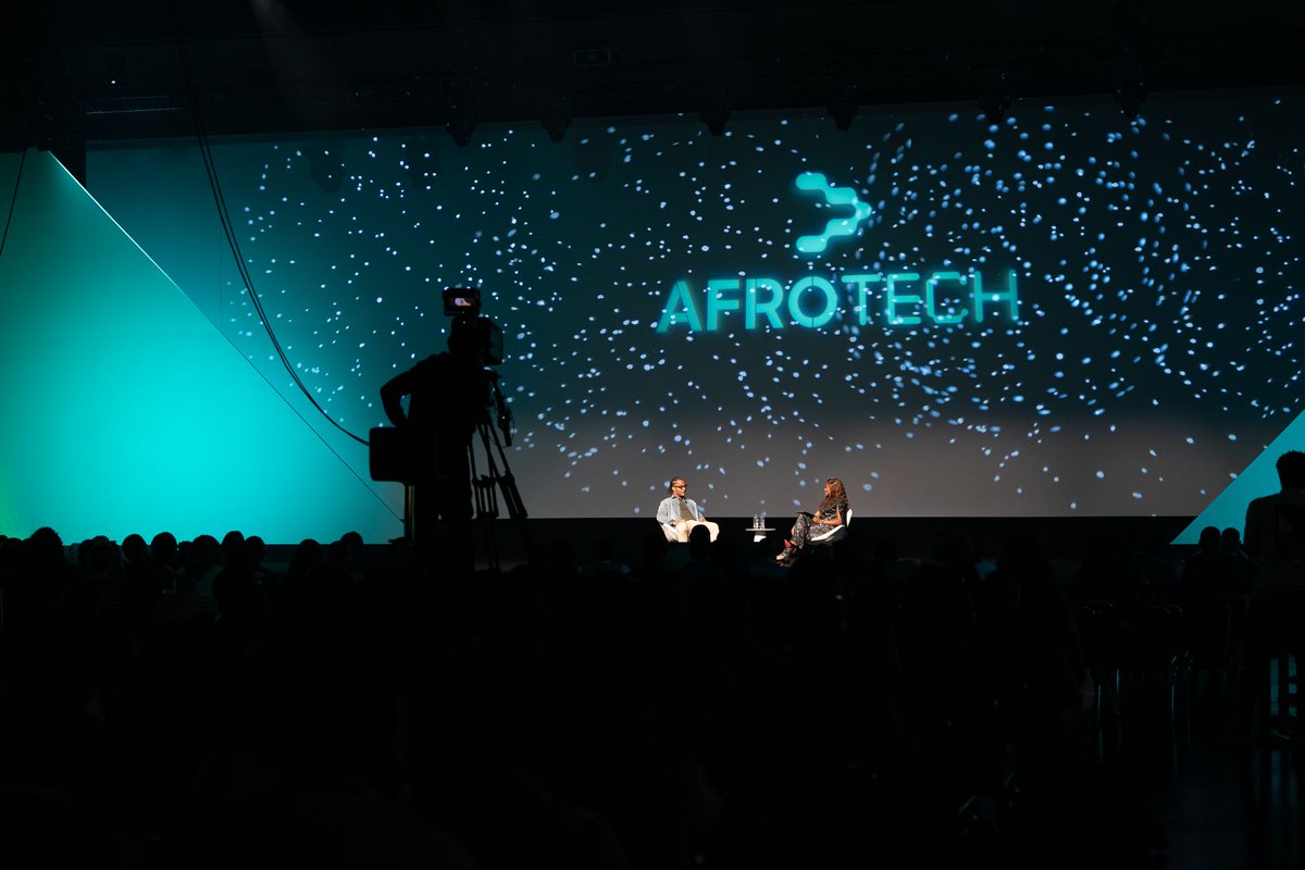 SiliconVlyBank's tweet image. .@Tip at our #AFROTECH24 session: “Don’t follow trends, create them.”
 
The conference has been as electric as always and we are having a great time connecting with the Black tech ecosystem.
 
#AFROTECH @AfroTech @Blavity #YesSVB
