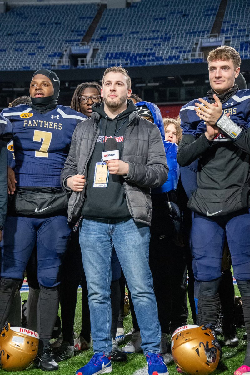 Evandipo2's tweet image. What a great win by @SweetHomeHSFB winning their first section VI title since I was a junior @SweetHomeCSD and I’ve never had more fun doing an interview with these guys more than anything I’ve done so far in my career thank you to @panepinto_rocco and @daquan_stone Go Panthers