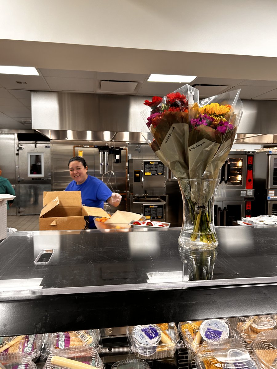 In the first challenge posted, <a href="/randolph_reads/">RandolphReads</a> gifted our cafeteria staff 💐.  What will you do to show kindness? #RandolphKindnessChallenge <a href="/principal_aps/">Carlos Ramirez</a>