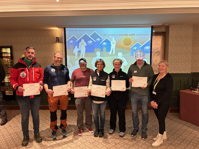 WestBeWell1's tweet photo. Pictured are members of the Irish Coast Guard and Mayo Mountain Rescue who participated in a safeTalk training programme in Westport, Co Mayo earlier this week representing IRCG Achill, IRCG Ballyglass, IRCG Westport (who organised the event) and Mayo Mountain Rescue. #safeTalk https://t.co/m86fmGZMeA