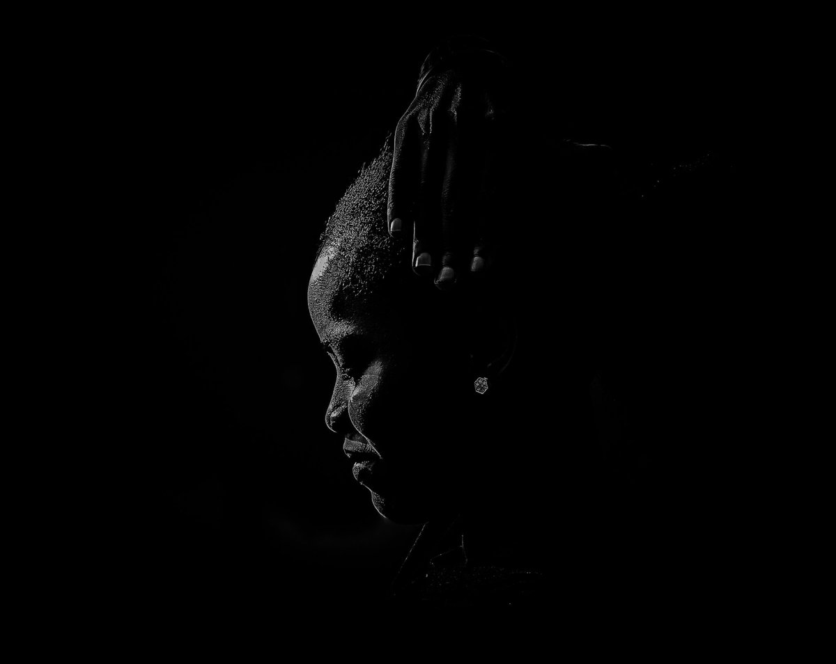 AyinlaProser's tweet photo. No words!!
Just the beauty of life in Black and white.
#LoyKrathongIconSiamxBecky #blackandwhitephoto #TimnasDay #BlackStars #googlepixel #explorepage #fypシ゚viral #TrendingNow https://t.co/vW3ZzGLWeC