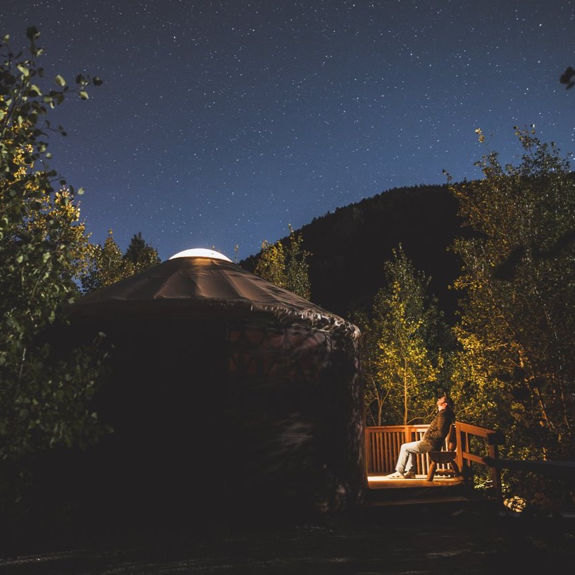 Nothing beats a clear night sky in the Cowboy State. ✨

Find our top stargazing tips: travelwy.com/3AhONGb

📍 Sinks Canyon State Park

Photo by Jhamil Bader