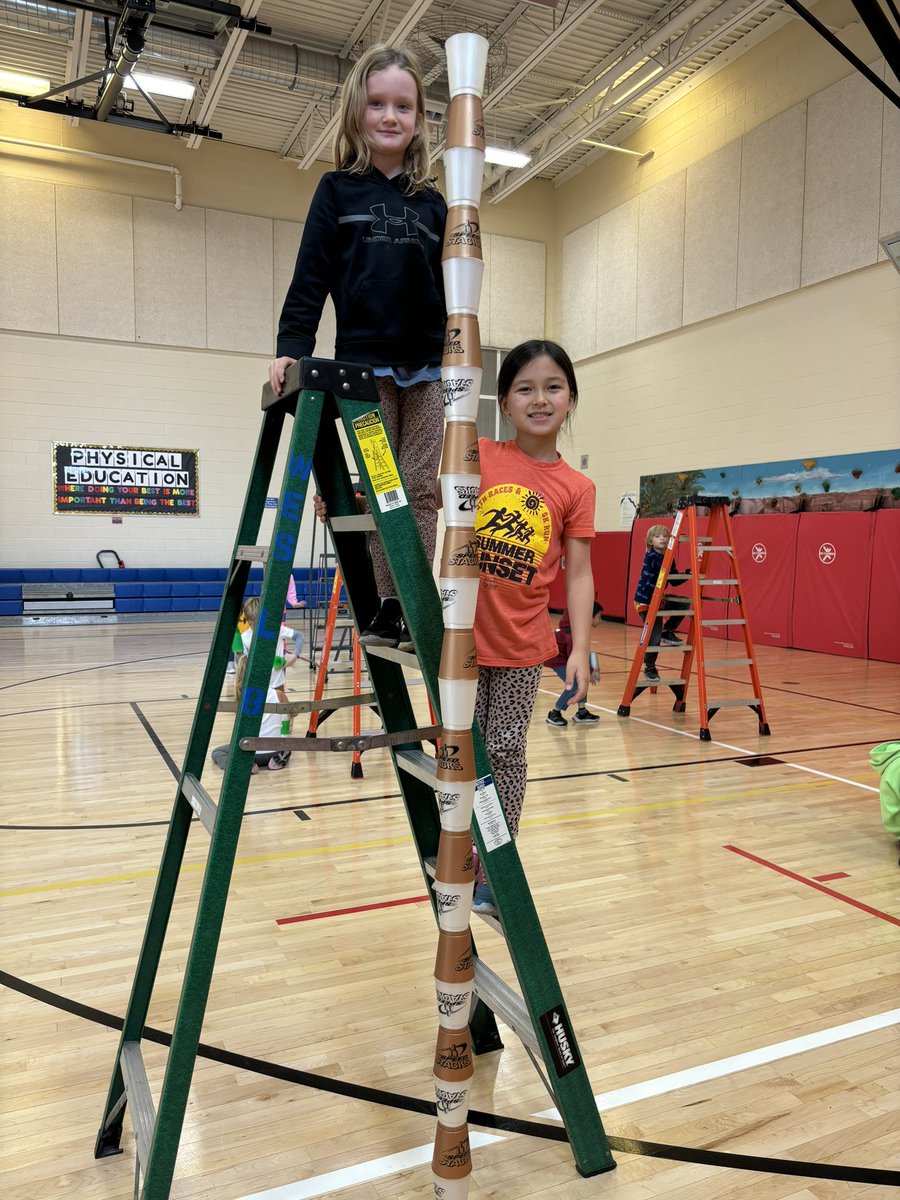 pe4everykid's tweet photo. Some of our second grade top tower stackers! #physed @ktowler304 @SpeedStacksInc #StackUp2024 https://t.co/GVvktU6viA