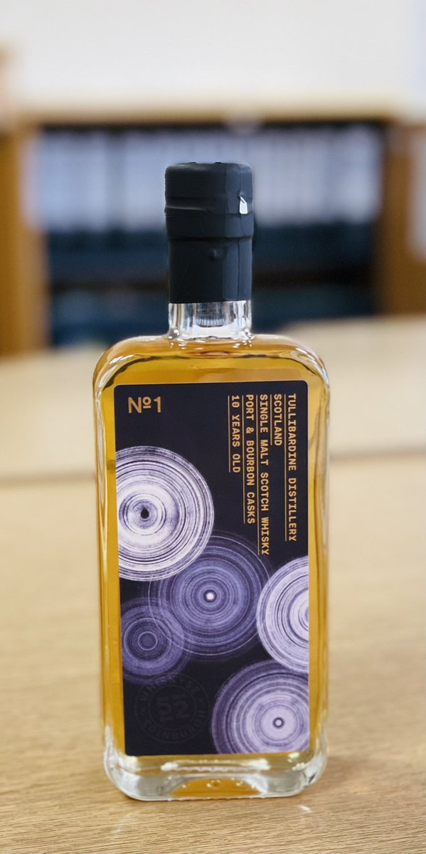 Tonight’s tipple; a 10yr old <a href="/Tullidistillery/">Tullibardine Whisky</a> the first in a series of whiskies from around the world thanks to a  <a href="/Whisky52HQ/">Whisky52HQ</a> subscription 🥃