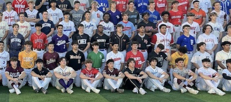 I spy <a href="/ZadinCannon/">Zadin Cannon⚾️-Class of 2025</a> repping one of the new UA combos for the <a href="/HTXAreaBaseball/">Greater Houston Baseball Coaches Association</a> Don’t Drink Don’t Drive photo shoot! 👀

Go Kats!