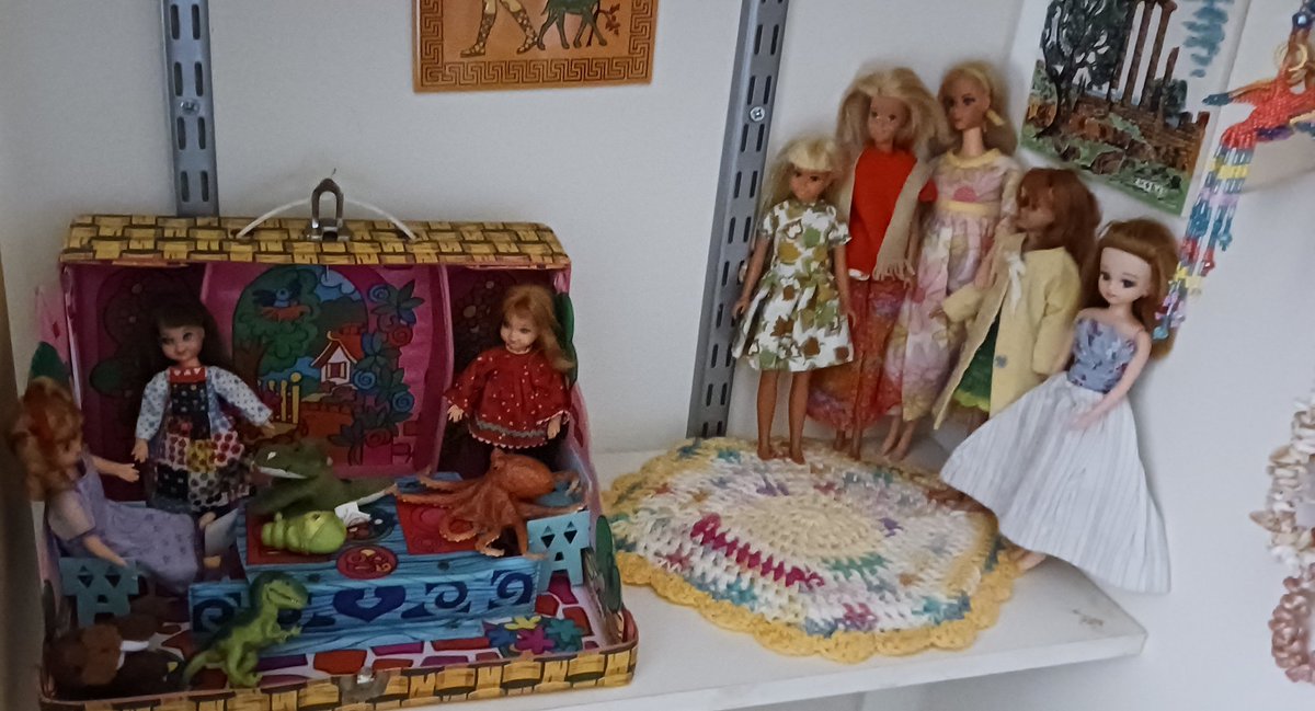 RamenTumbleweed's tweet photo. #dolls #vintage #books #words #paperproducts #retro #navybrat #birds #nature #photography #crafts #history #MOD #foundthings #family #antiques #writing
Hello out there, and welcome to my page of randomness. https://t.co/pUj1FL7yLV
