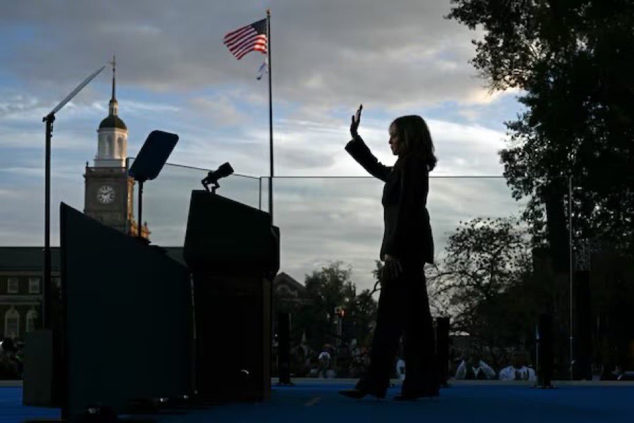 Republicans after losing VS Democrats after losing.

Only one of these pics depicts a “day of love.”
