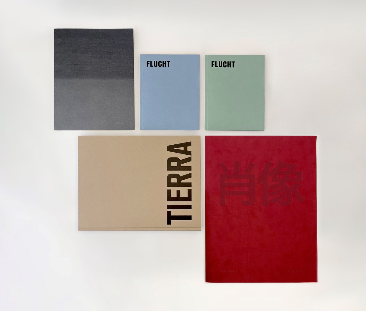 El pròxim diumenge 24 de novembre tindrem a l’artista <a href="/espe_pons/">espeponsstudio</a>  a Can Manyé per presentar els seus fotollibres, inclòs el seu nou projecte: ‘Portraits’. A més a més, podrem gaudir d’una visita guiada de l’exposició.

No hi falteu!

📅 24/11
⏱️12 h

<a href="/ajalella/">Ajuntament d'Alella</a> #canmanyearts