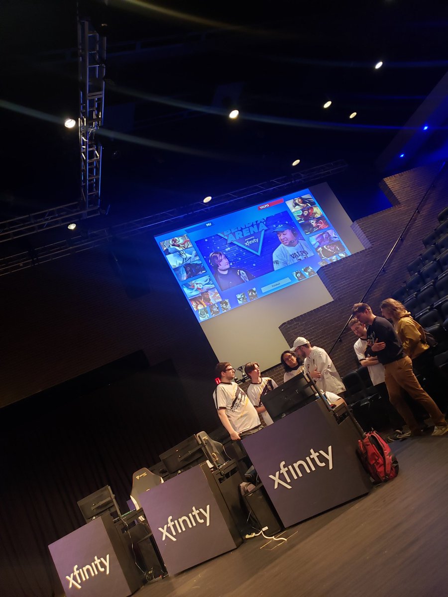 cod_menace's tweet image. Lan Main Stage