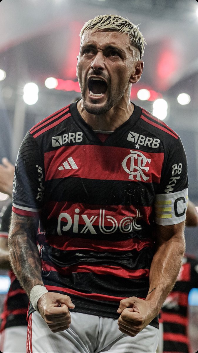 Parabéns pro meu <a href="/Flamengo/">Flamengo</a> é uma honra formar parte da tua rica história ♥️🖤