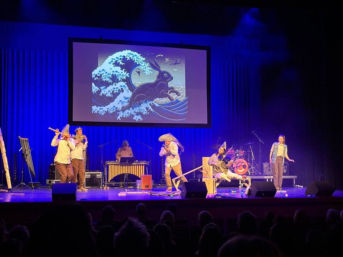 Ensemble Black Pencil tweet media