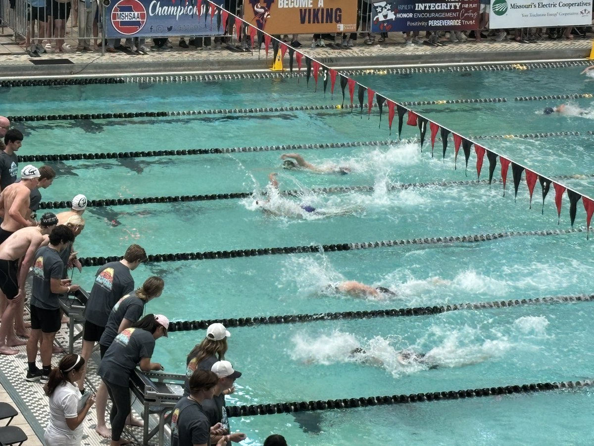So proud of our <a href="/LNEagleSwimDive/">LN Swim and Dive</a> team and their performance at State! Congratulations on a great season! Thank you to our athletes, coaches, parents and fans! Special thanks to our seniors for your commitment to our program! #WarEagle 🦅
