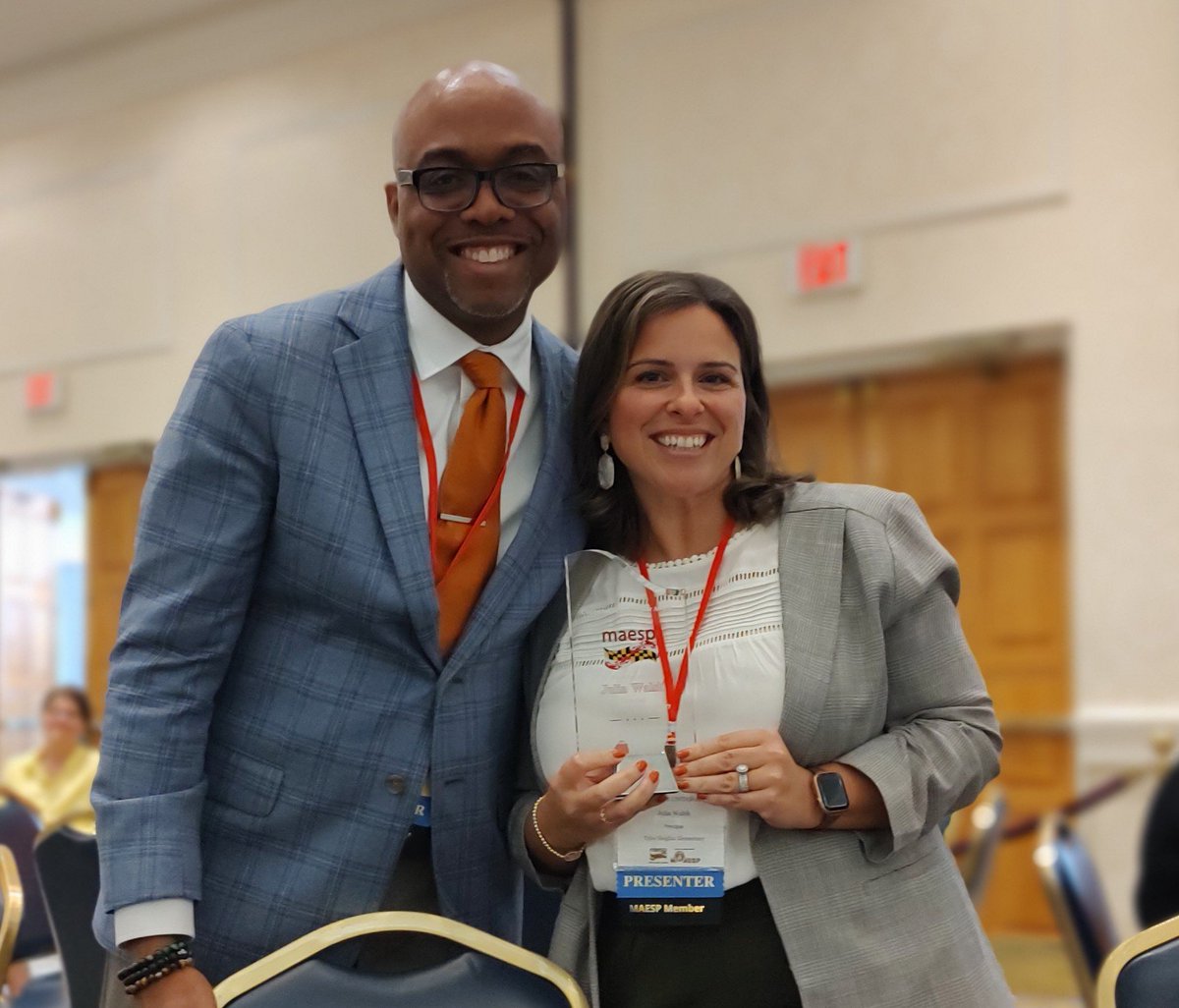 MaryBethGorm's tweet photo. Congratulations to Julia Walsh, who received the MAESP Connected School Leader Award at the Maryland United Fall Leadership Conference. @Maespmd @AACountySchools #BelongGrowSucceed https://t.co/CgXJqiuROc