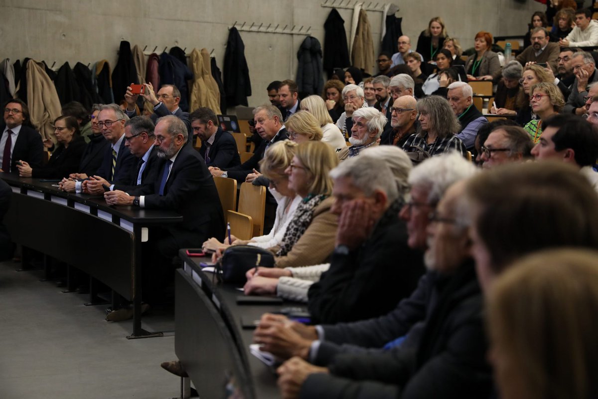 👉 Ce soir à la <a href="/FJMOfficiel/">Faculté Jean Monnet Paris-Saclay Officiel</a> de l'<a href="/UnivParisSaclay/">Université Paris-Saclay</a> se tient la conférence inaugurale de l’Université d’automne du Mouvement européen <a href="/MEF_92_HdS/">MouvementEuropéen92</a>, organisée à #Sceaux du 15 au 17 novembre.