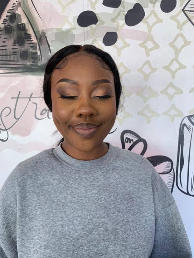 I am getting ($1 per retweet.)  Help me out kutsvaga mari kwakasiyana. Thank you 🇿🇼. 

 Makeup Artist nyama for all events.

We are located upstairs at Central Mall, Corner Robert Mugabe &amp; 1st Street. We are upstairs *_SHOP NUMBER C18 

Contact maRopafadzo wa.me/263777223478