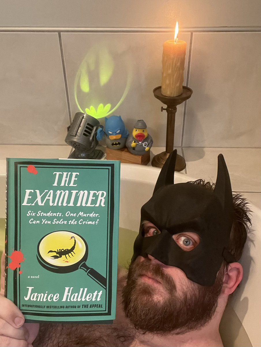 Welcome, Gothamites! 🛁📚🦇🕯️ 

Finished reading <a href="/JaniceHallett/">Janice Hallett</a>’s new novel, THE EXAMINER! (<a href="/AtriaBooks/">Atria Books</a>/<a href="/ViperBooks/">Viper Books</a>)

Her novels are delightful and I recommend her books to anyone who’ll listen. Don’t let me down! 

What are you all reading this weekend? 📖