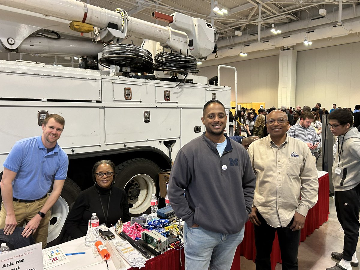 Rashed_F_din's tweet image. Career Exploration Fair 2024 for the over 5,000 Freshmen @MetroSchools !  @NESpower @MyFutureMyWay @nashchamber #cef24