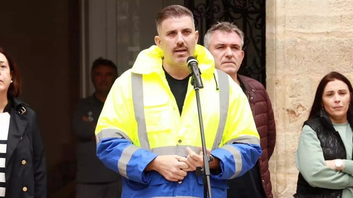 El alcalde de un municipio afectado por la DANA: “¿El protocolo dice que en alerta roja te vayas a comer 5 horas?” eldiario.es/comunitat-vale…
