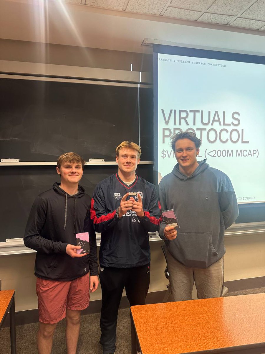 📢🧵Pumped to share my experience at the Midwest Blockchain Conference (MBC) this past weekend, where <a href="/MaxPintchouk/">max</a>, @EamonCoffey1, and I won the Franklin Templeton Research Competition. Here is the rundown on our experience, our pitch, and why MBC is the place to be for