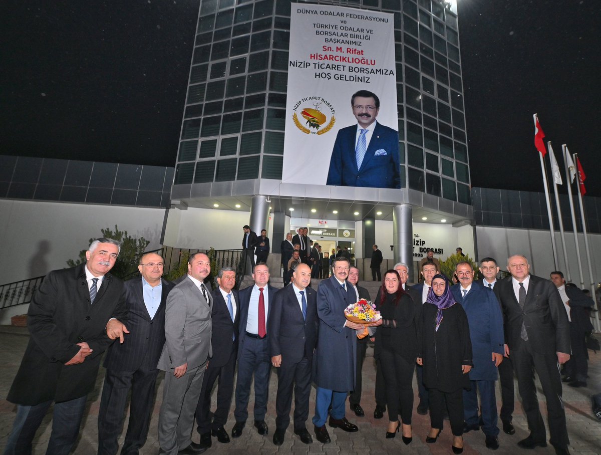 RHisarciklioglu's tweet photo. Nizip Ticaret Borsası’nı ziyaret ederek meclis üyelerimizle bir araya geldik.

Antep fıstığına yönelik projeler yapan, Nizip Nanesine Avrupa Birliği’nde coğrafi işaret tescil başvurusunda bulunan @NizipTB Başkanımız İbrahim Sarı’yı, Yönetim Kurulunu, Meclisi ve çalışan kardeşlerimi kutluyorum.