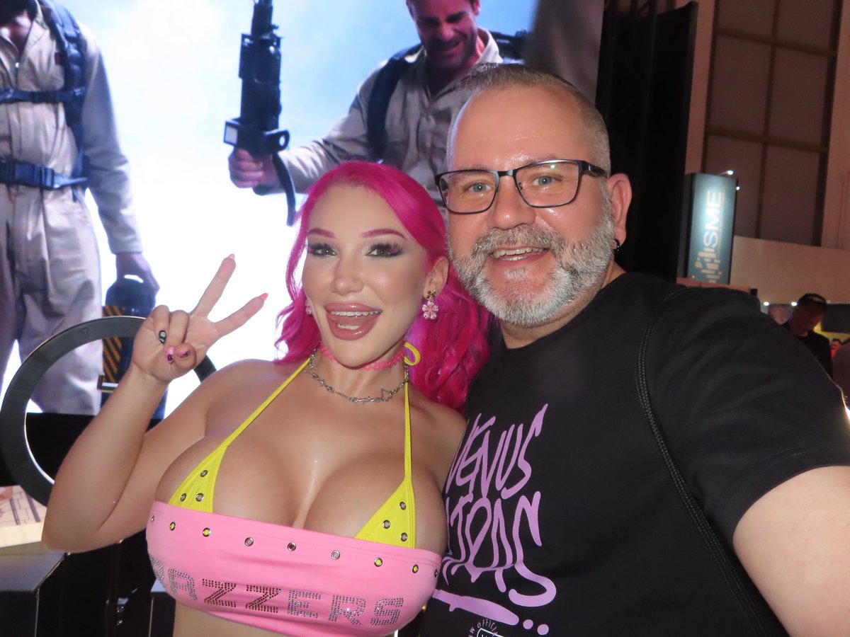 #27venus #venus2024 #venusberlin #venus24 #venusfestival #venusberlin2024 
<a href="/LilyLouOfficial/">Lily Lou 💕</a> 💕