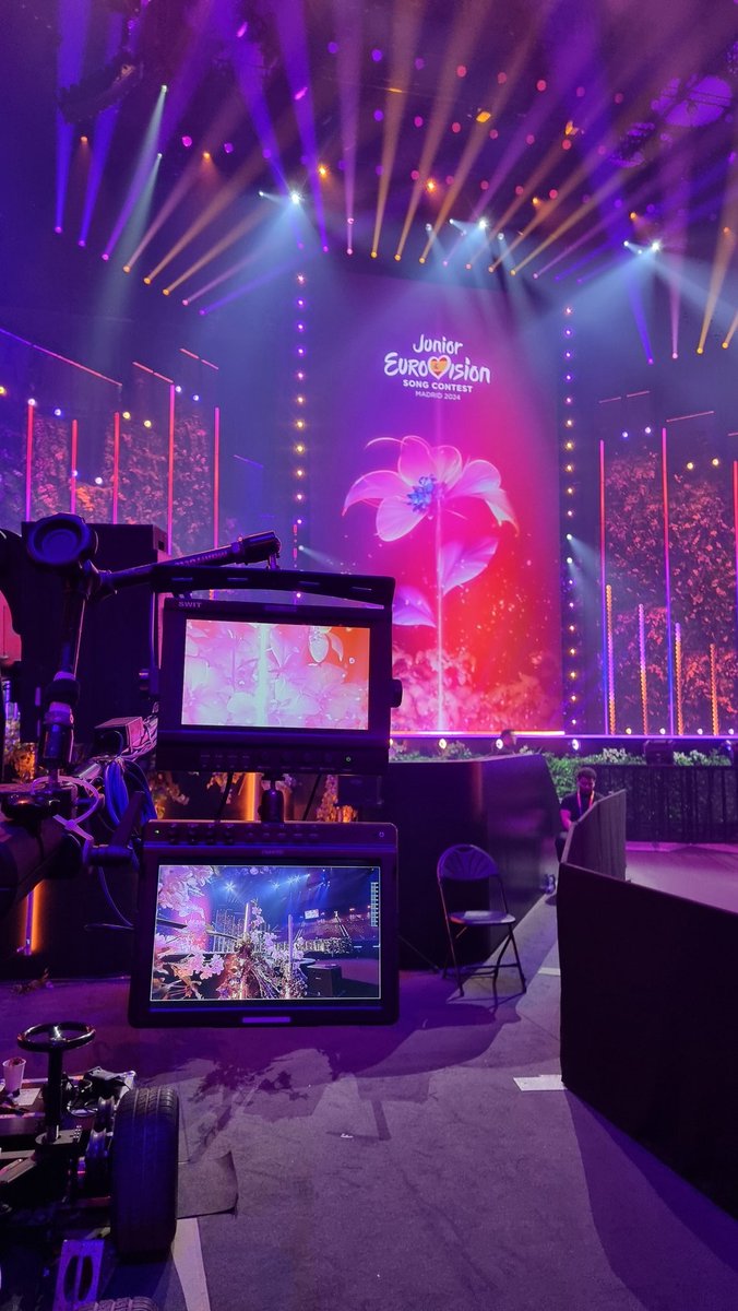 LukaEurovision's tweet photo. 🌸 RTVE va a celebrar mañana el mejor #EurovisionJunior2024 de los últimos años. Opening, interval act, escenario, actuaciones, innovación técnica, dinamismo... Sacar pecho del trabajo bien hecho no es chovismo sino orgullo. Al César lo que es del César 🇪🇸🚀 @rtve @eurovision_tve https://t.co/OStxVpxHbZ