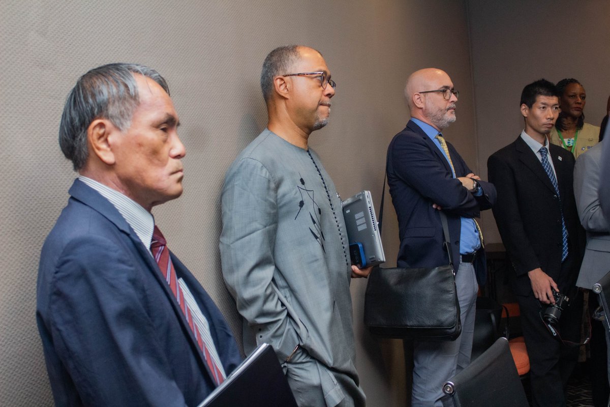 Observateurs_Ga's tweet photo. Le ROC lance la Situation Room pour le référendum du 16 novembre 2024 ! 🇬🇦
📍 Radisson Blu dès le 15 nov. 📊 250 observateurs sur le terrain 🔎 Suivi en temps réel avec KOBO TOOLBOX

#TransparenceÉlectorale #Référendum2024 #ROC #Gabon https://t.co/xBFmF5HT4F