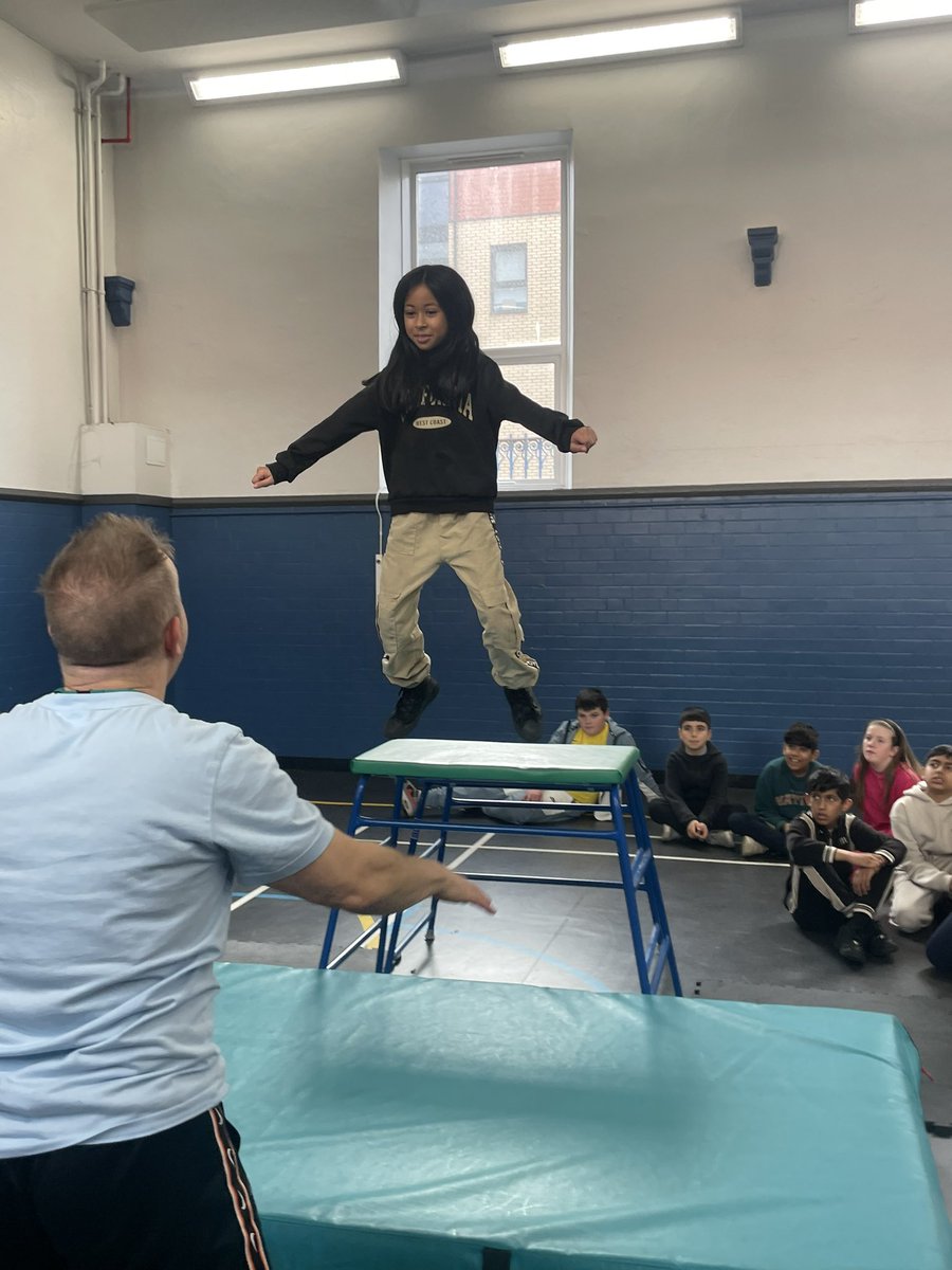 MrsArmstrongIPS's tweet image. #straddle