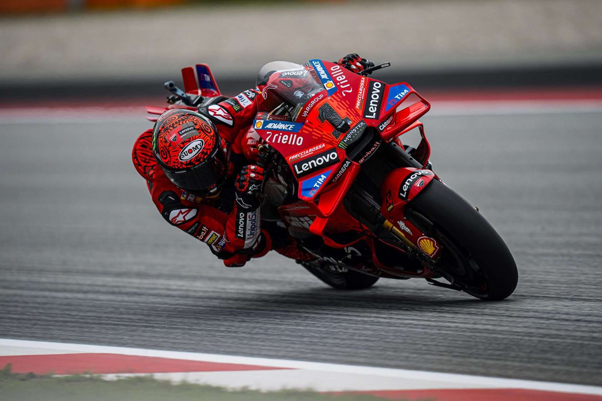 Francesco Bagnaia and the Ducati Lenovo Team have edged the competition in the Practice session for the #SolidarityGP, the final event of the 2024 MotoGP season, which got underway today at Montmeló’s ‘Circuit de Barcelona-Catalunya’.
insidemotorcycles.com/francesco-bagn…