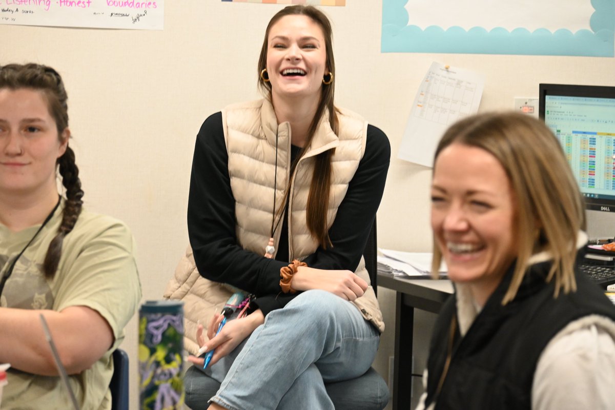 𝐏𝐑𝐎𝐁𝐋𝐄𝐌 𝐒𝐎𝐋𝐕𝐈𝐍𝐆 𝐓𝐎𝐎𝐋𝐒: District teachers utilize anchor charts in their classrooms which highlight problem-solving strategies. Betz 5th grade teachers discussed how  anchor charts help students utilize problem-solving strategies daily #wearecheneypublicschools