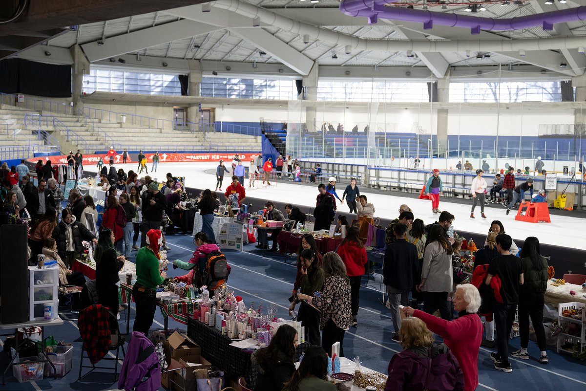 🎉 Calling all business owners! 🎉 Get ready to showcase your products and connect with the community at the Olympic Oval's Holiday Market &amp; Skate on November 23, 2024!

app.smartsheet.com/b/form/e91ca98…