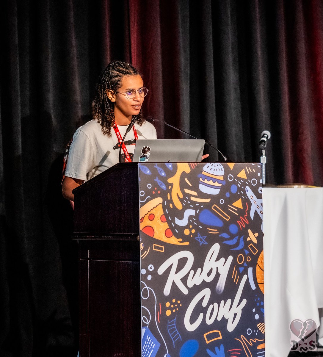 rubyconf's tweet image. Yesterday's lightning talks ⚡ at #RubyConf were EPIC! Big thank you to all our presenters.